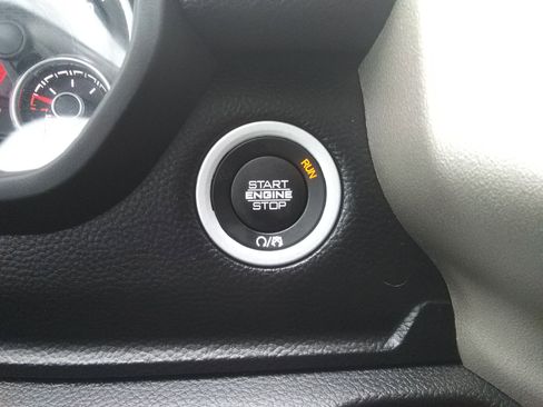 Used 2022 RAM 1500 Laramie image 23