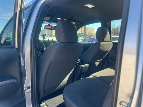 Used 2016 Toyota Tacoma TRD Off-Road image 16