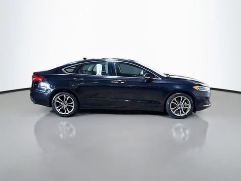 Used 2019 Ford Fusion SEL FWD image 5