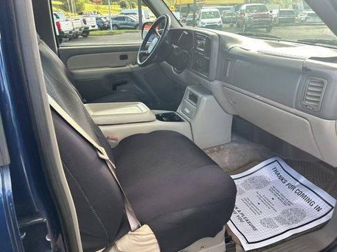 Used 2000 Chevrolet Suburban LS w/ LS Preferred Equipment Group image 13
