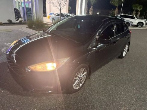 Used 2015 Ford Focus SE image 14