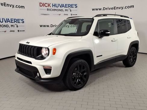 Used 2023 Jeep Renegade Altitude AWD/4WD image 1