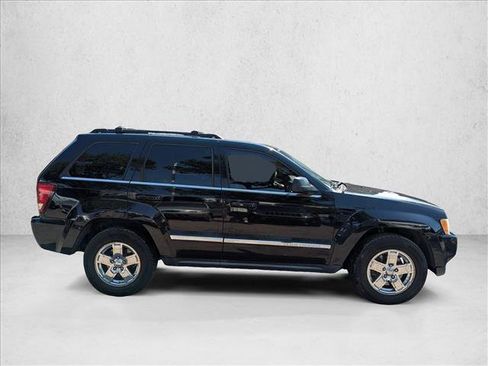 Used 2007 Jeep Grand Cherokee Limited w/ Trailer Tow Group IV AWD/4WD image 4