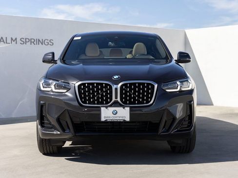 Certified 2025 BMW X4 xDrive30i image 4