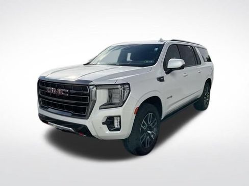Used 2023 GMC Yukon XL AT4 w/ AT4 Premium Plus Package AWD/4WD image 3