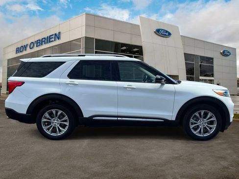 Certified 2024 Ford Explorer Limited w/ Equipment Group 301A AWD/4WD image 6