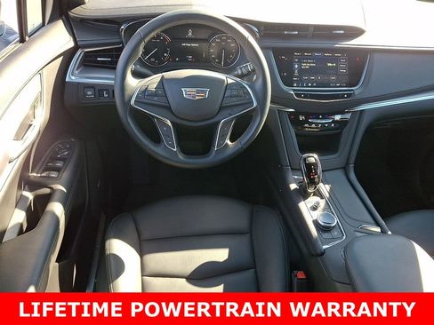 Used 2024 Cadillac XT5 Luxury image 12