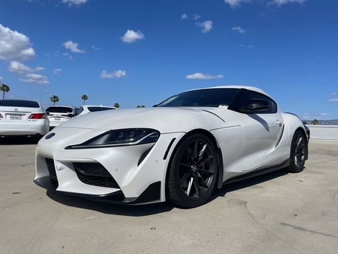 Used 2026 Toyota Supra Premium w/ Driver Assist Package RWD image 5