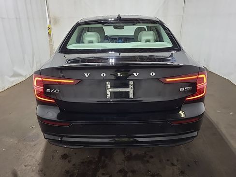 Used 2023 Volvo S60 B5 Core AWD/4WD image 4