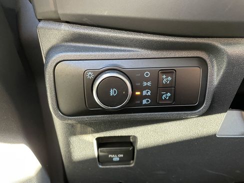 Used 2025 Ford Bronco Outer Banks image 31