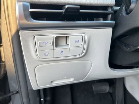 Used 2025 Hyundai Tucson Limited AWD/4WD image 18