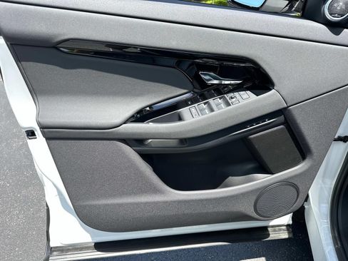 New 2026 Land Rover Range Rover Evoque S AWD/4WD image 9
