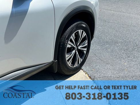 Used 2021 Nissan Rogue SV image 28