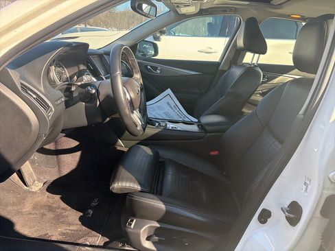 Used 2019 INFINITI Q50 Sport image 18