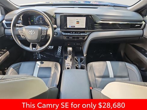 Used 2025 Toyota Camry SE FWD image 16