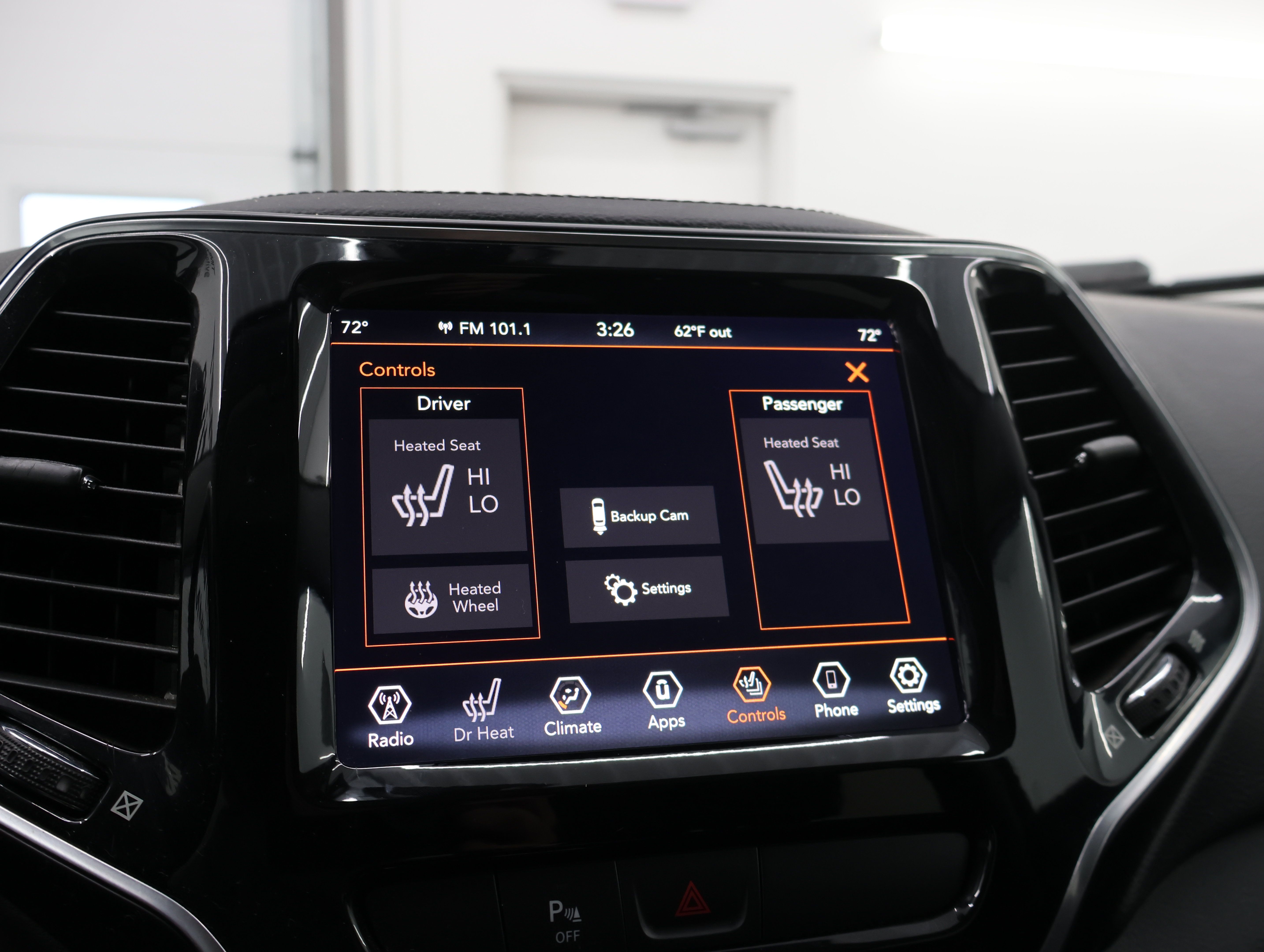 Used 2019 Jeep Cherokee Limited w/ Trailer Tow Group AWD/4WD image 53