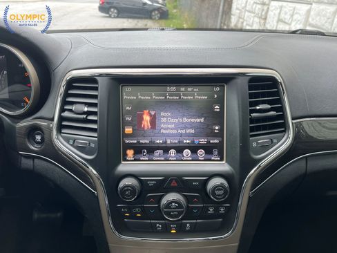 Used 2015 Jeep Grand Cherokee Overland RWD image 30