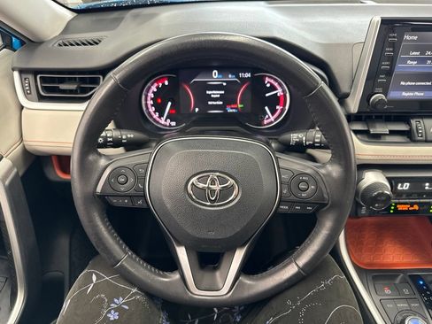 Certified 2019 Toyota RAV4 Adventure w/ Cold Weather Package AWD/4WD image 19