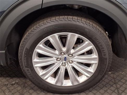 Certified 2023 Ford Explorer Limited image 33