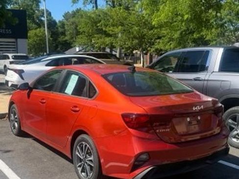 Certified 2023 Kia Forte LXS w/ LXS Technology Package FWD image 4