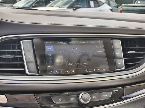 Used 2023 Buick Enclave Premium w/ Experience Buick Package AWD/4WD image 16
