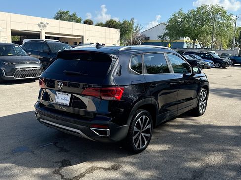 Used 2022 Volkswagen Taos SE image 7