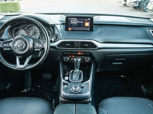Used 2018 MAZDA CX-9 Touring image 12