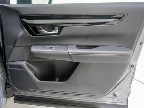 Used 2026 Honda CR-V Sport Touring image 33