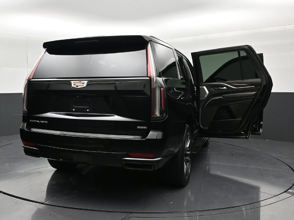 Used 2021 Cadillac Escalade Sport Platinum w/ Heavy-Duty Trailer Package RWD image 35