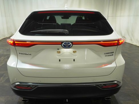 Used 2021 Toyota Venza Limited w/ Advanced Technology Package AWD/4WD image 4
