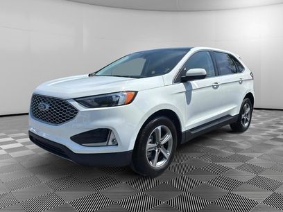 Used 2024 Ford Edge SEL w/ Convenience Package