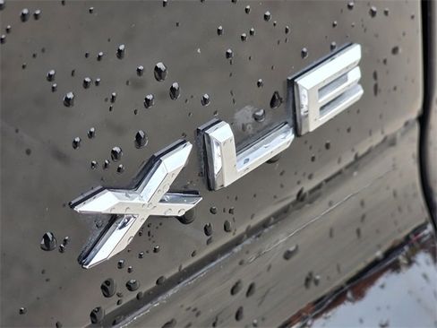 Used 2025 Toyota Crown Signia image 8