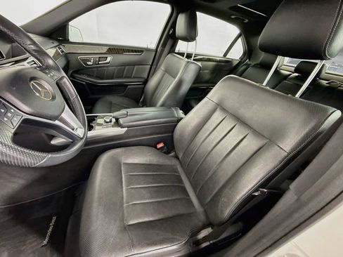 Used 2016 Mercedes-Benz E 400 Sedan image 5