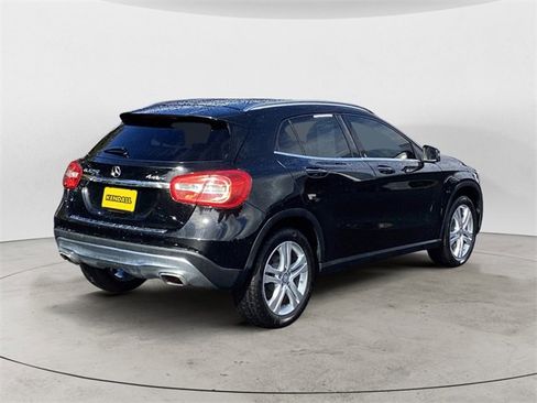 Used 2016 Mercedes-Benz GLA 250 4MATIC image 5
