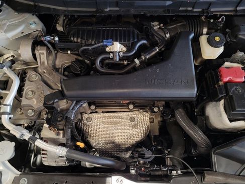 Used 2019 Nissan Rogue SV FWD image 30