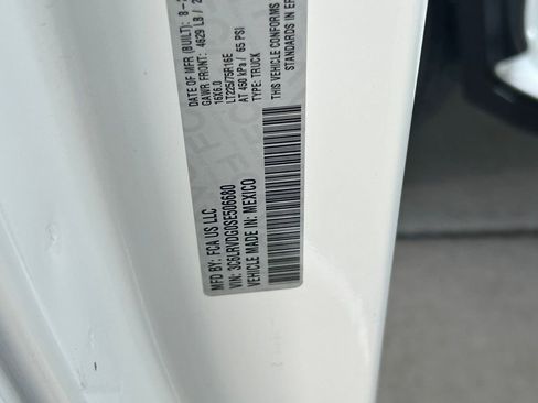 Used 2025 RAM ProMaster 2500 w/ Convenience Group image 44