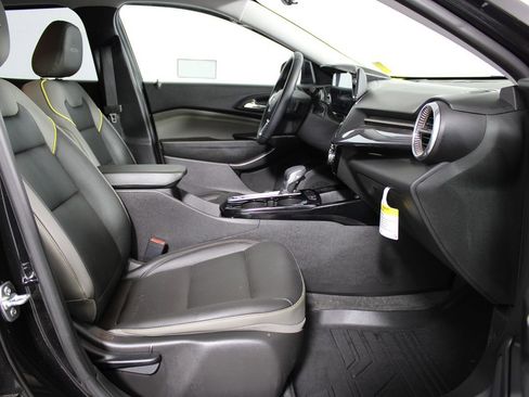 Used 2026 Chevrolet Trax ACTIV FWD image 13