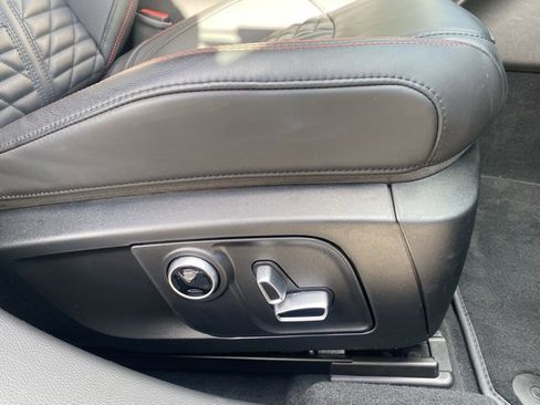 Used 2022 Maserati Quattroporte Trofeo image 38