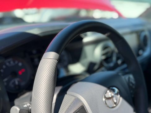 Used 2023 Toyota Tacoma TRD Sport image 76