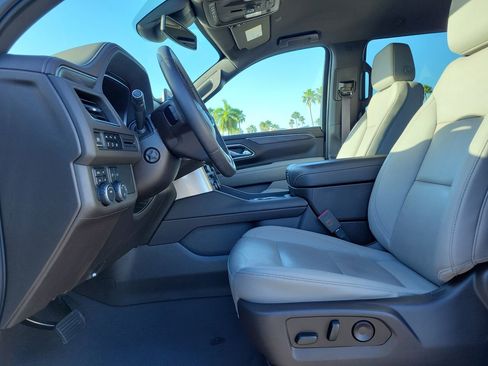 Used 2023 Chevrolet Tahoe Z71 w/ Luxury Package image 23