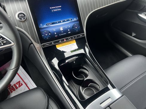 Certified 2025 Mercedes-Benz GLC 300 4MATIC image 22