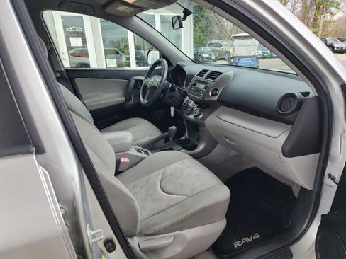 Used 2011 Toyota RAV4 4WD w/ Base L4 Extra Value Pkg image 17