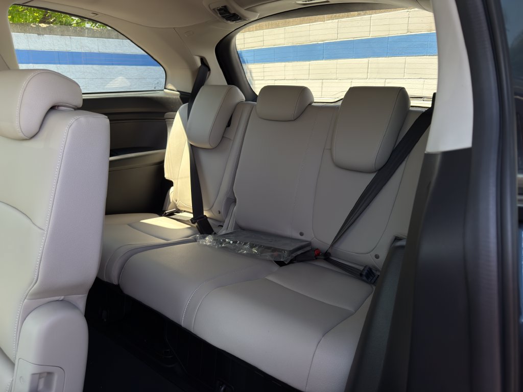 New 2027 Honda Odyssey EX-L image 21