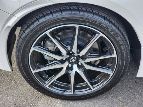 Used 2025 Toyota GR86 image 12