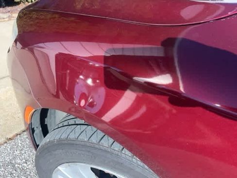 Used 2015 Chrysler 200 Limited image 2