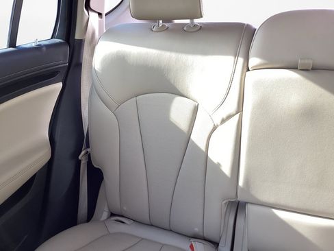 Used 2017 Buick Envision Essence FWD image 16