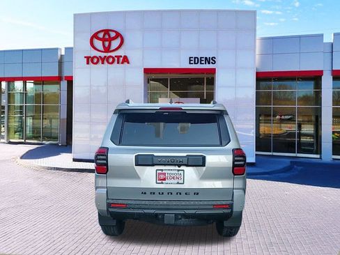 New 2026 Toyota 4Runner TRD Off-Road Premium image 4