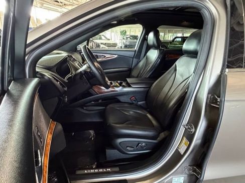 Used 2018 Lincoln MKX Reserve w/ Lincoln MKX Climate Package AWD/4WD image 15