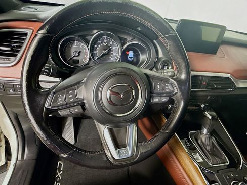 Used 2018 MAZDA CX-9 Signature AWD/4WD image 11