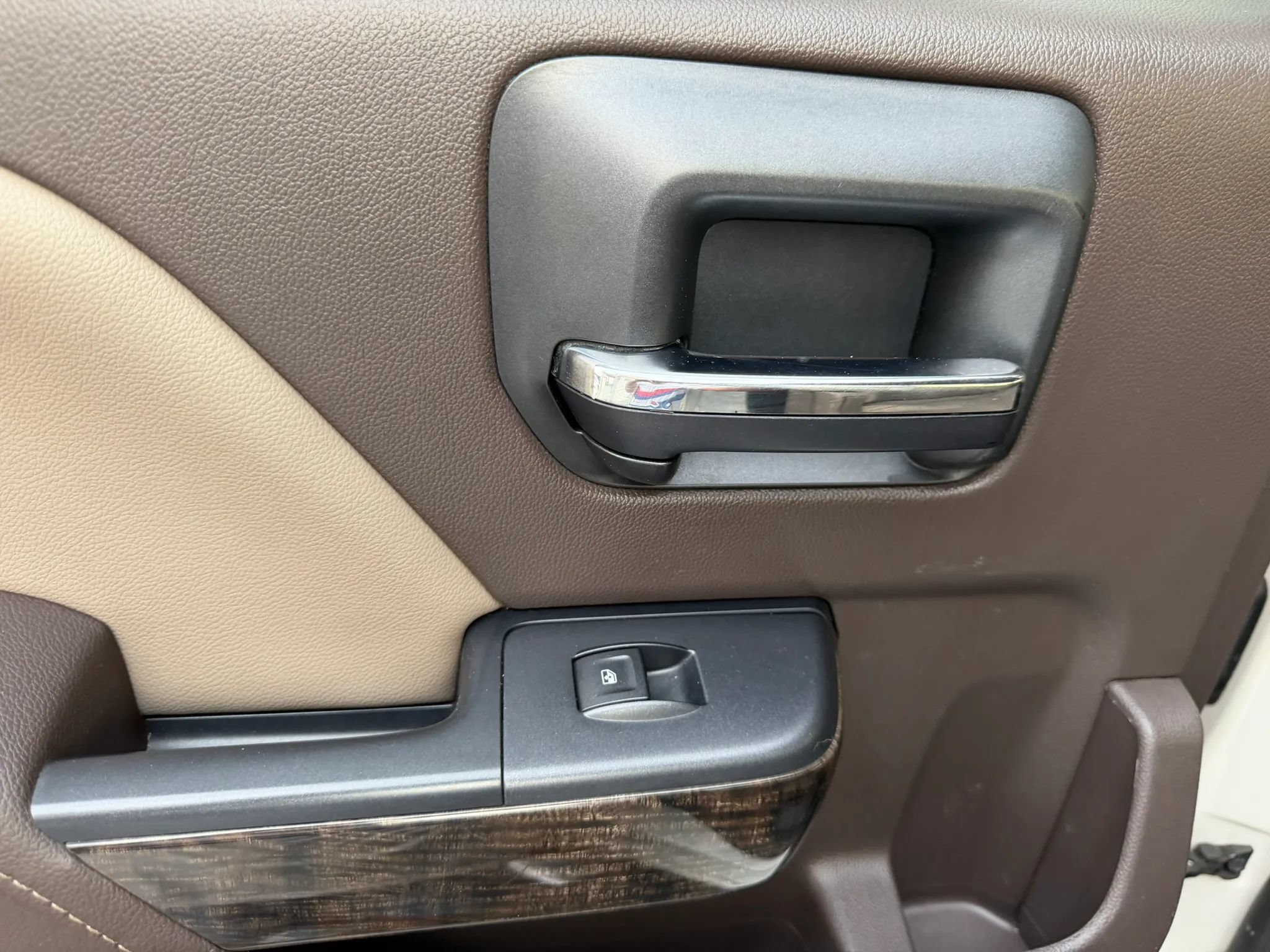 Used 2015 GMC Sierra 1500 Denali AWD/4WD image 19